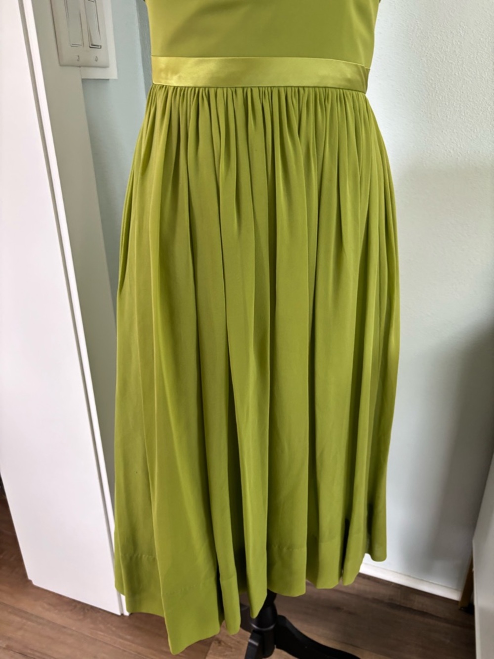 Kay Unger silk Strapless Olive-Green Midi Dress size 4 - Picture 3 of 12